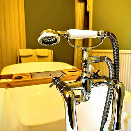 Guest house Clone